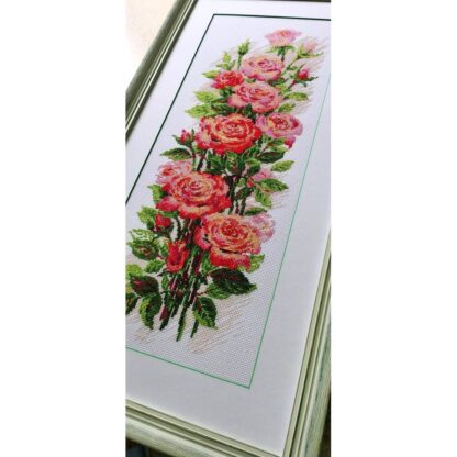 Kit point de croix RIOLIS 2067 Roses fleuries 20x50cm