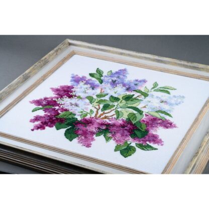 Kit point de croix RIOLIS 2030 Fleurs de lilas 40x40cm