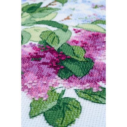 Kit point de croix RIOLIS 2030 Fleurs de lilas 40x40cm