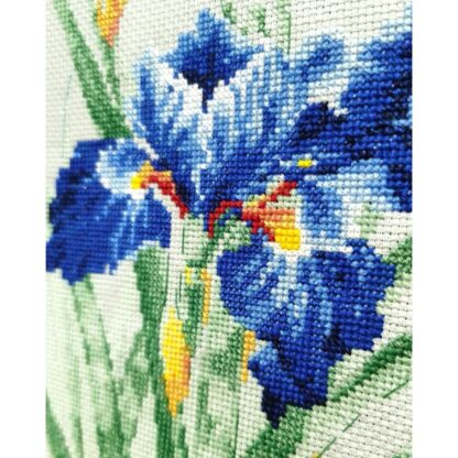 Kit point de croix RIOLIS 2102 Iris bleus 30x30cm